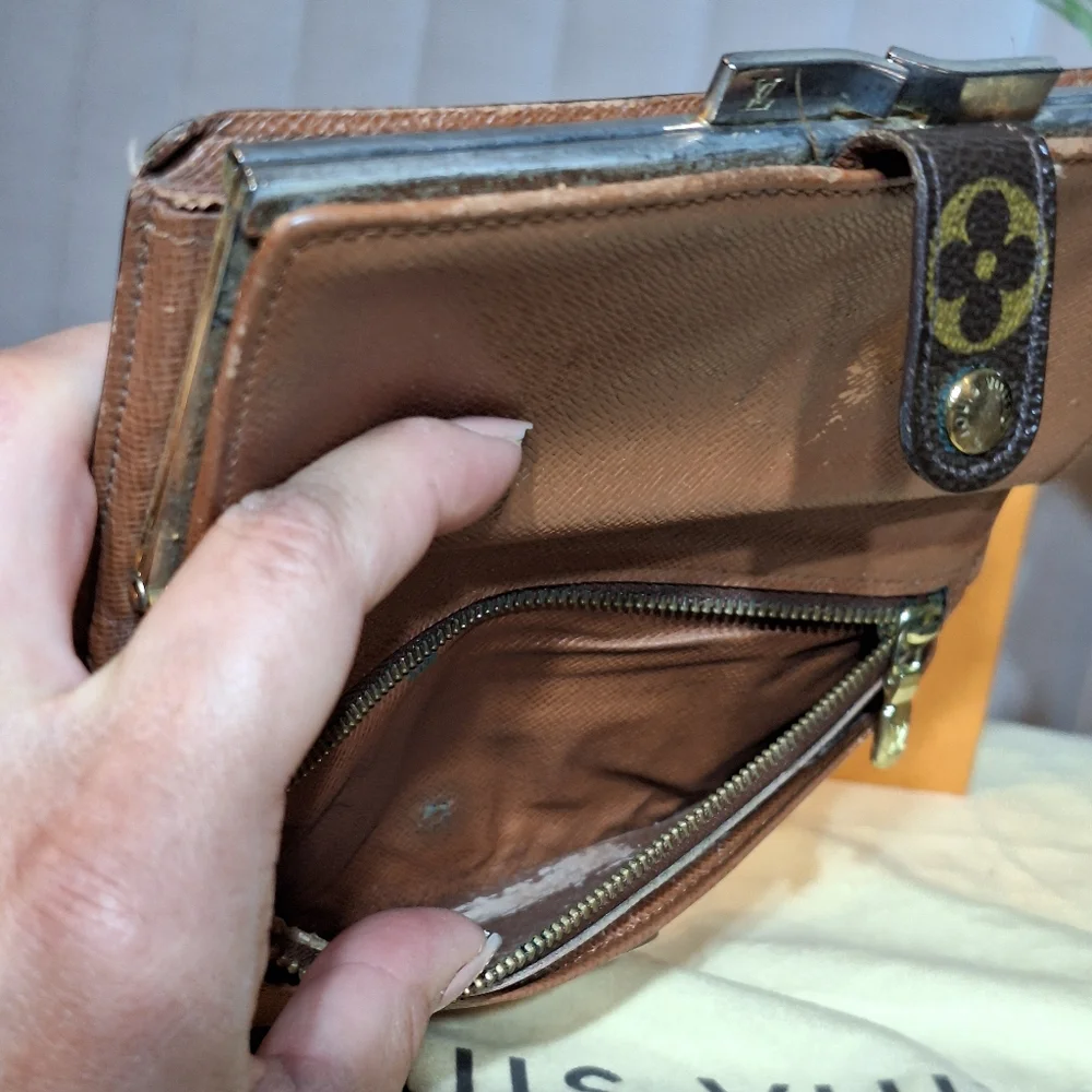 Rare Louis Vuitton Vintage Kisslock Long Wallet - Picture 12 of 14